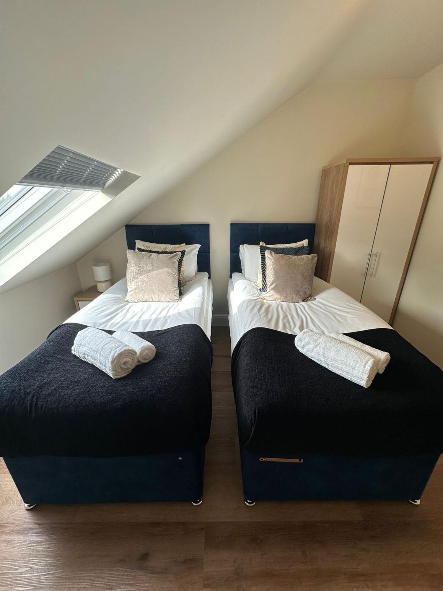 Central Cambridge Apartments By Tas מראה חיצוני תמונה